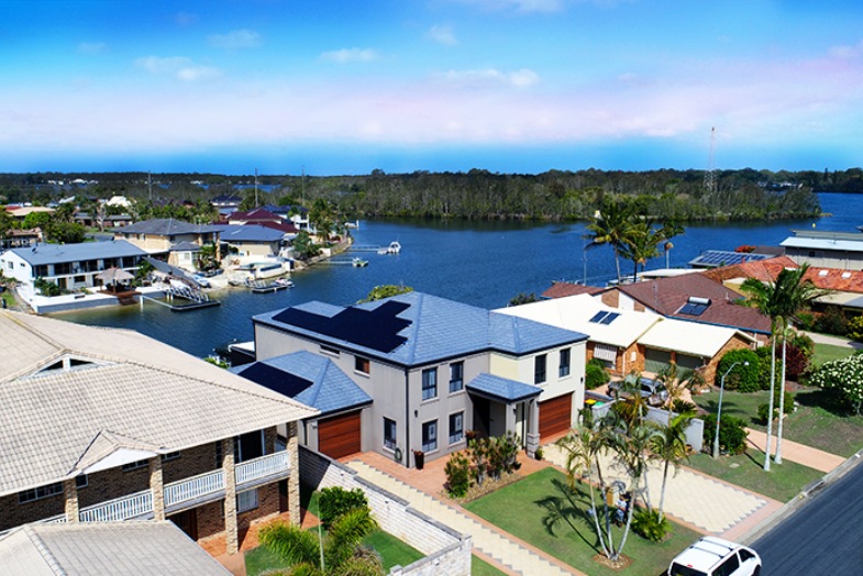 residential-home-with-solar